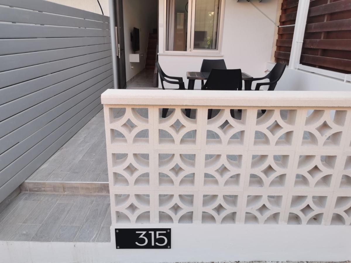 Eros Maisonette In Latchi Area Just 700 Meters Or One-Minute Drive From Polis Municipal Beach Εξωτερικό φωτογραφία